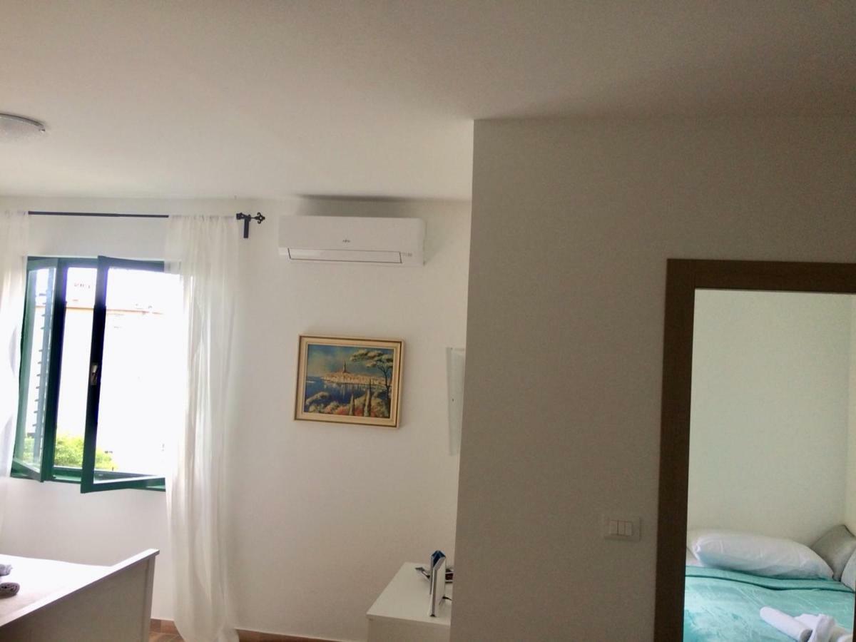 Apartment Mony Rovinj Buitenkant foto
